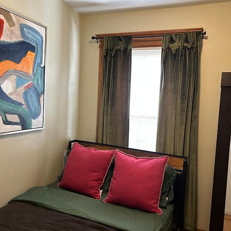 Green Room In Dorothys Bnb Chicago Dış mekan fotoğraf